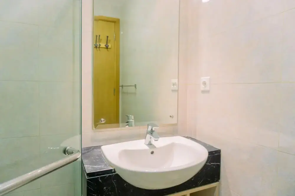 Джакарта: Cozy 1Br At The Mansion Kemayoran Apartment