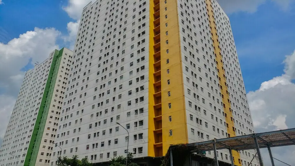 Джакарта: Best Deal And Modern 1Br Green Pramuka City Apartment