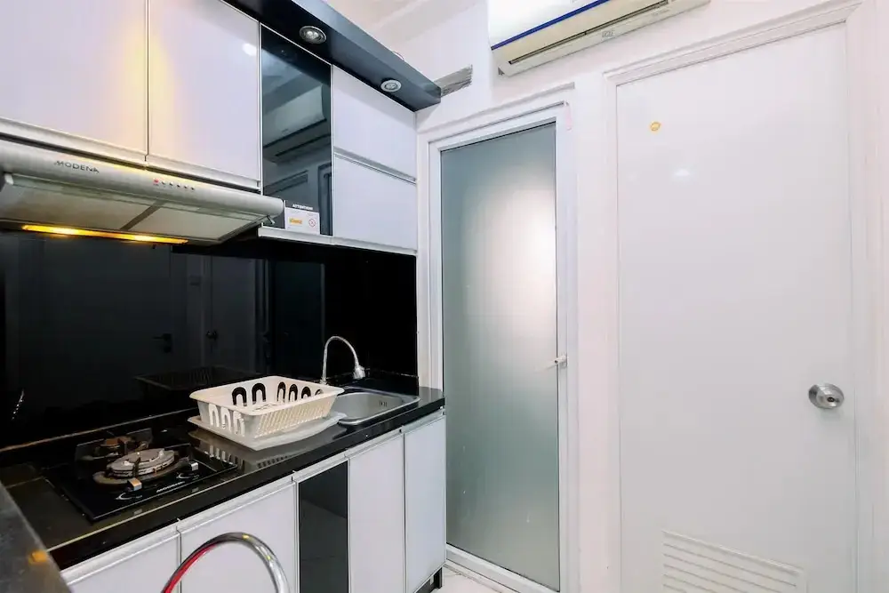Джакарта: Best Deal And Modern 1Br Green Pramuka City Apartment