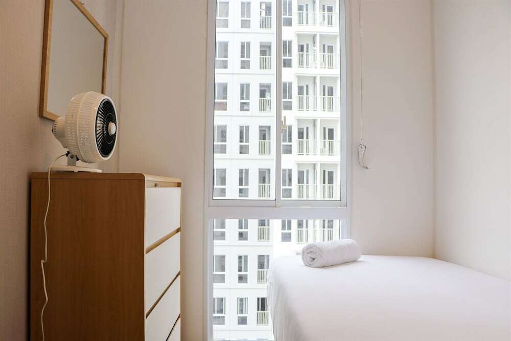 Южный Тангеранг: Homey And Cozy Style 2Br Apartment Tokyo Riverside Pik 2