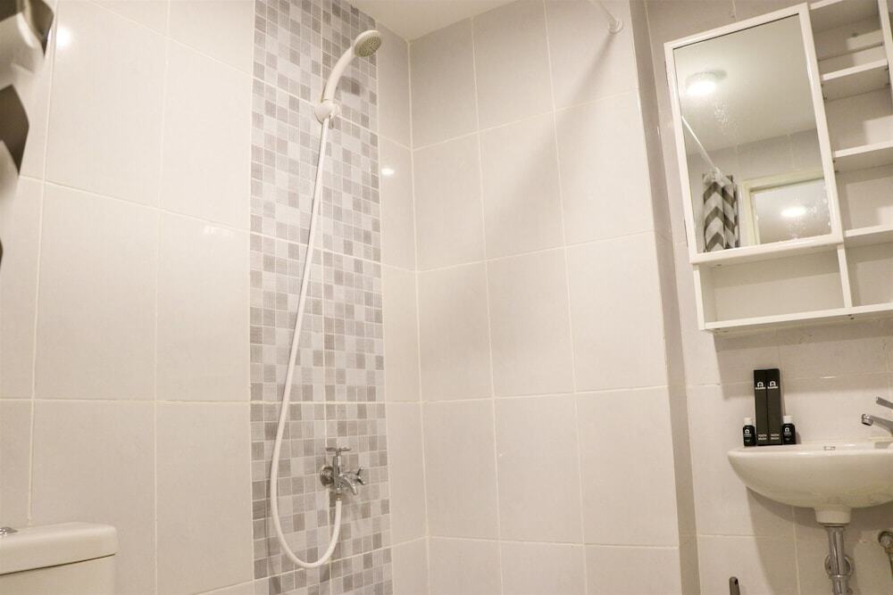 Южный Тангеранг: Homey And Cozy Style 2Br Apartment Tokyo Riverside Pik 2