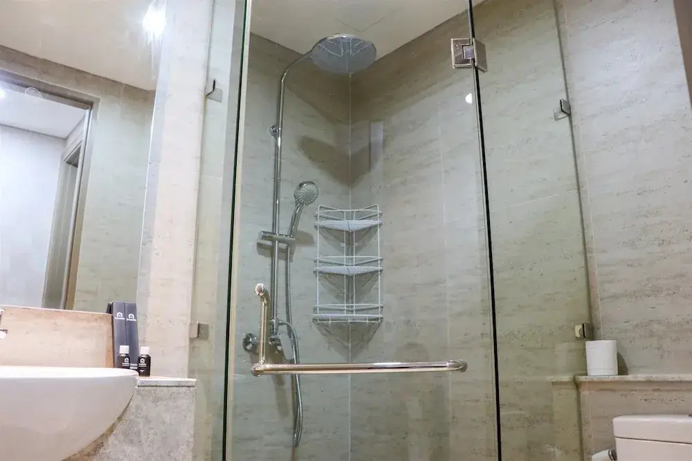 Джакарта: Nice And Relaxing 1Br At Gold Coast Apartment