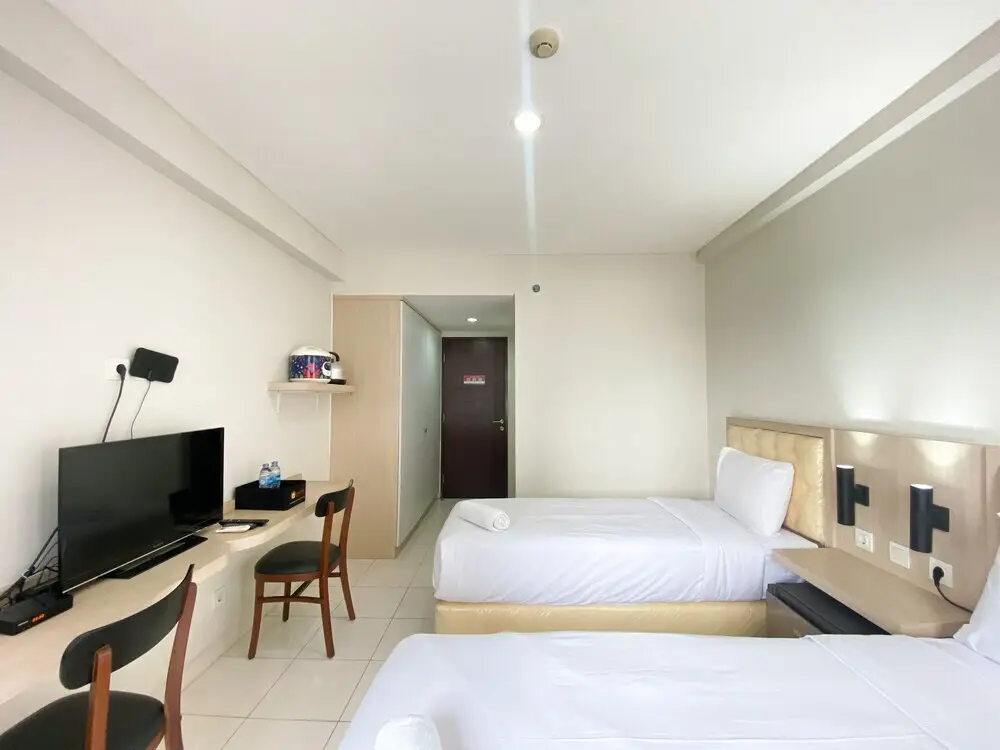 Чикаранг: Comfort And Homey Studio Room (No Kitchen) Elvis Tower Apartment