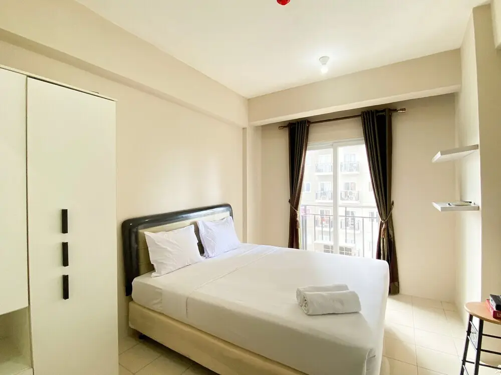 Джакарта: Warm And Restful Studio Room Sunter Park View Apartment