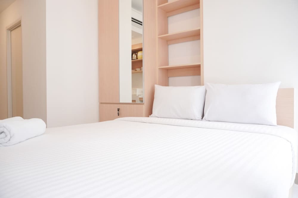Южный Тангеранг: Warm And Simply Studio At Tokyo Riverside Pik 2 Apartment