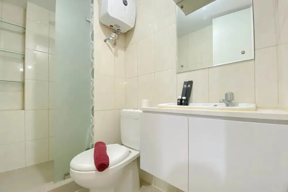 Бекаси: Spacious And Homey 3Br At Springlake Summarecon Bekasi Apartment
