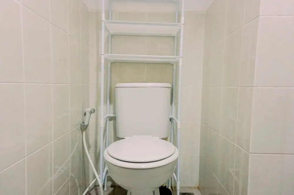 Южный Тангеранг: Warm And Simply Look Studio Room Urbantown Serpong Apartment