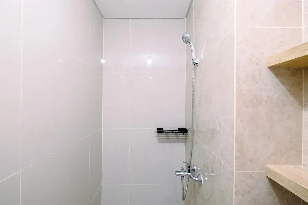 Депок: Minimalist And Good Deal Studio Transpark Cibubur Apartment