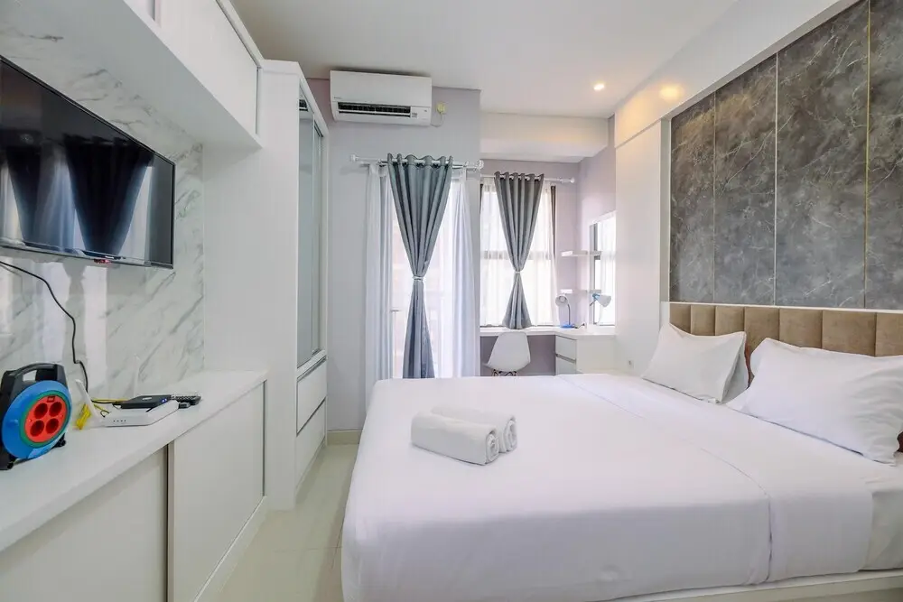 Депок: Best Deal And Comfortable Studio At Transpark Cibubur Apartment Near Mall