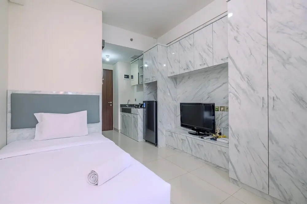 Депок: Best Cozy And Nice Studio At 1St Floor Transpark Cibubur Apartment