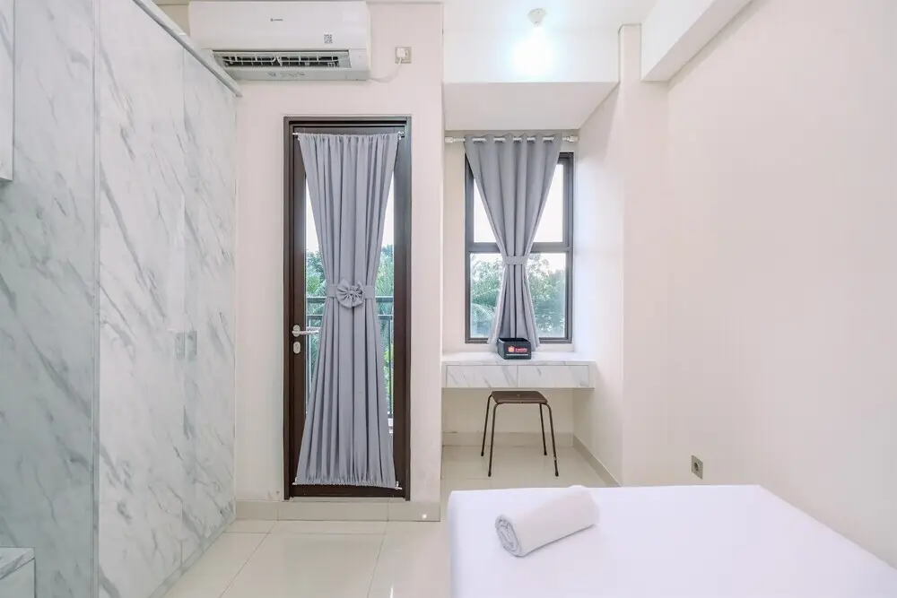 Депок: Best Cozy And Nice Studio At 1St Floor Transpark Cibubur Apartment