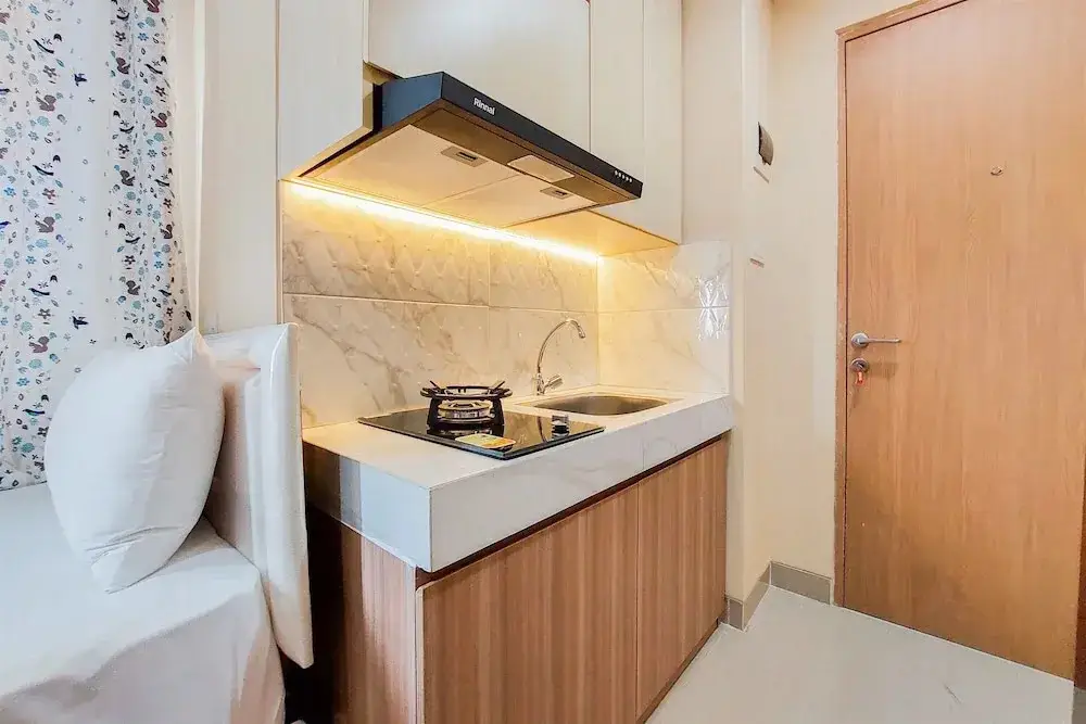 Legok: Homey And Simply Look Studio Room Apartment B Residence