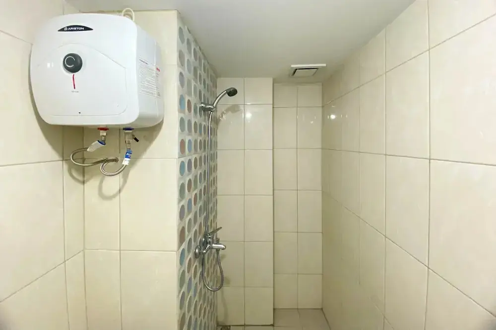 Бекаси: Homey And Comfort 2Br At Springlake Summarecon Bekasi Apartment