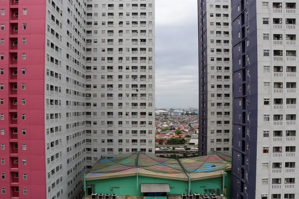 Modern 2Br Green Pramuka City Apartment Near Shopping Center — фото 1