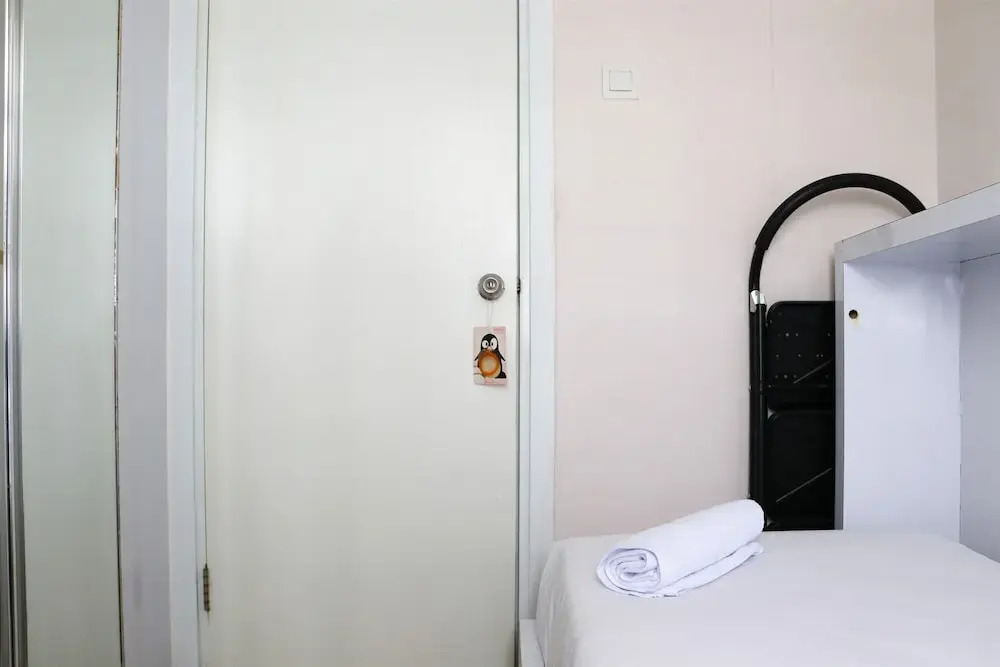 Джакарта: Modern 2Br Green Pramuka City Apartment Near Shopping Center