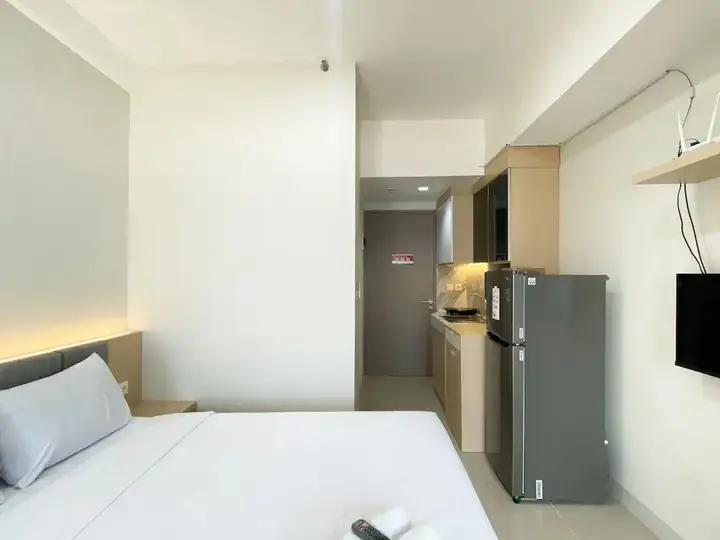 Бекаси: Simply Look And Comfort Studio Room Vasanta Innopark Apartment