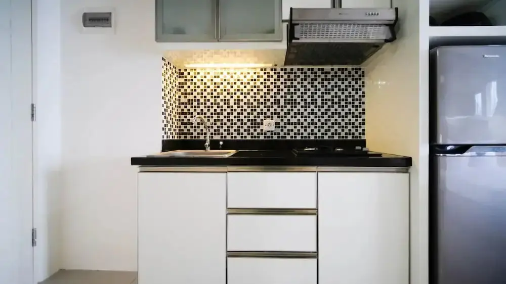 Сурабая: Homey Studio Connected To Mall At Orchard Supermall Mansion Apartment