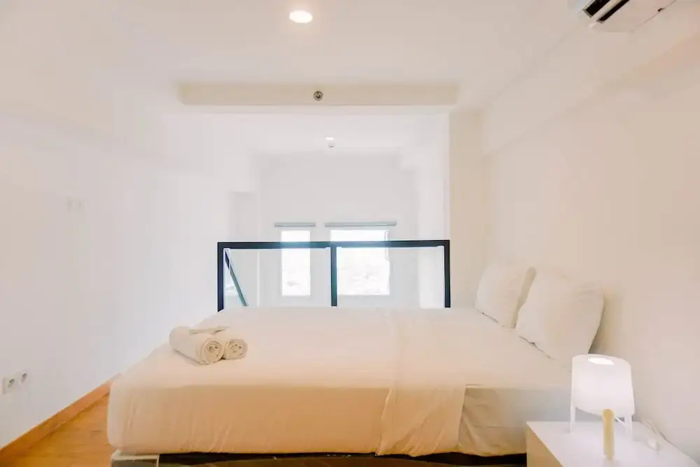 Modern And Cozy Studio Loft Apartment At Kingland Avenue — фото 1