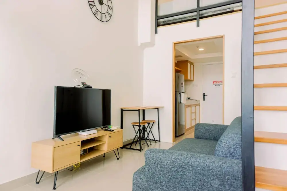 Южный Тангеранг: Modern And Cozy Studio Loft Apartment At Kingland Avenue