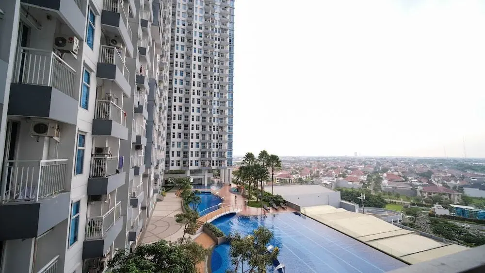Сурабая: Cozy Living 2Br At Anderson Supermall Mansion Apartment