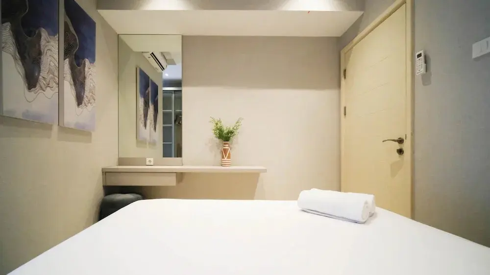 Сурабая: Cozy Living 2Br At Anderson Supermall Mansion Apartment