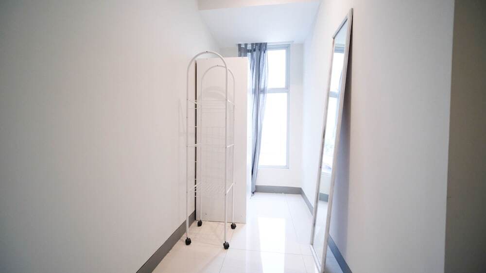 Сурабая: Spacious 2Br Connected To Mall At Anderson Supermall Mansion Apartment