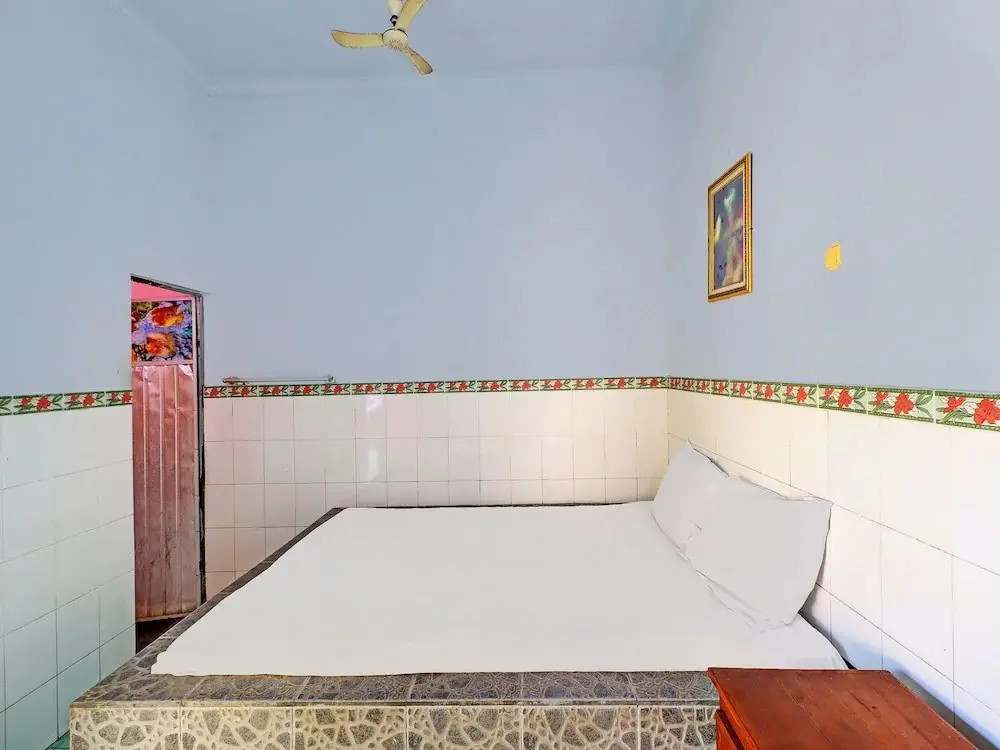 Негара: SPOT ON 92399 Hotel Sekar Jagat  Near Pantai Baluk Rening