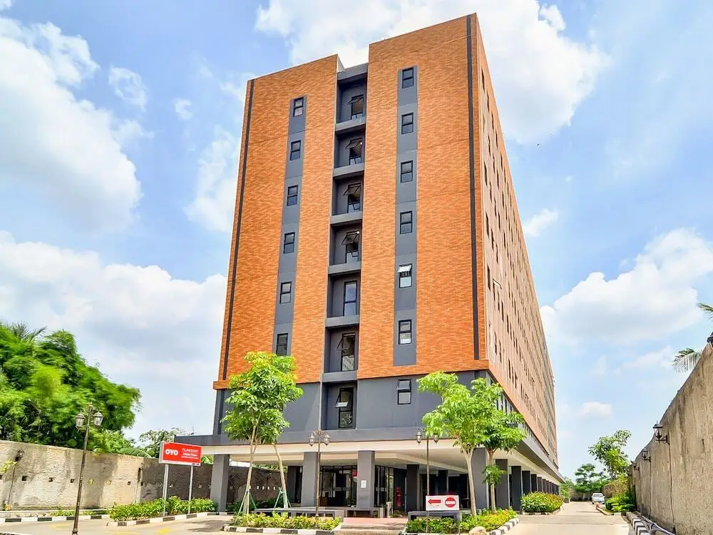 Караванг: Collection O 92440 Urban Town Apartment Karawang