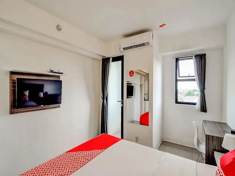 Караванг: Collection O 92440 Urban Town Apartment Karawang
