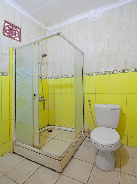 Нганджук: OYO 1984 Hotel Istana Family Syariah