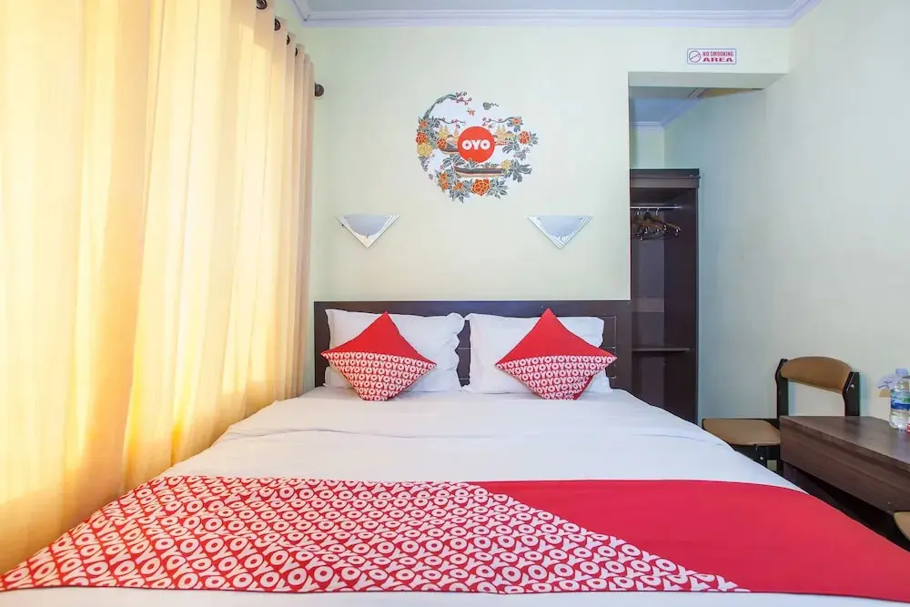 Джомбанг: Capital O 887 Green Hill Hotel And Convention Center