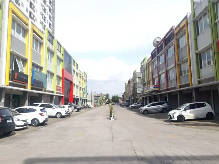 Бандунг: EXPRESS O 91863 Mekarwangi M-square Apartment By Santosa Property