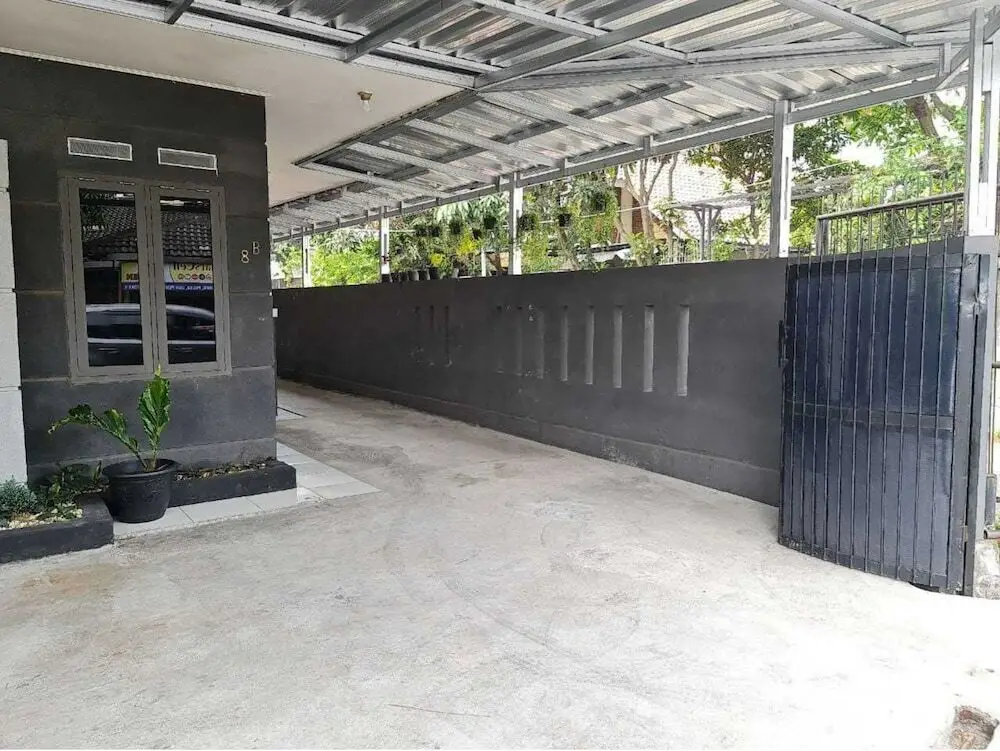 Бандунг: EXPRESS O 92035 Rumah Singgah 8b Syariah