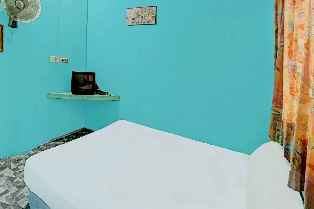 Батам: SPOT ON 92167 Jodoh Stay SyariahNearPelabuhan Feri Harbor Bay