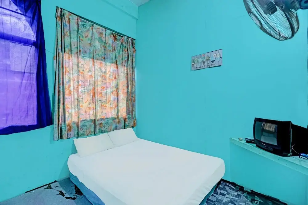Батам: SPOT ON 92167 Jodoh Stay SyariahNearPelabuhan Feri Harbor Bay