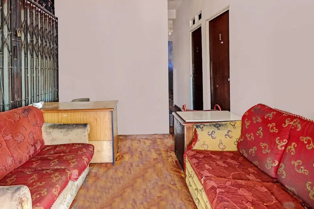 Батам: SPOT ON 92167 Jodoh Stay SyariahNearPelabuhan Feri Harbor Bay
