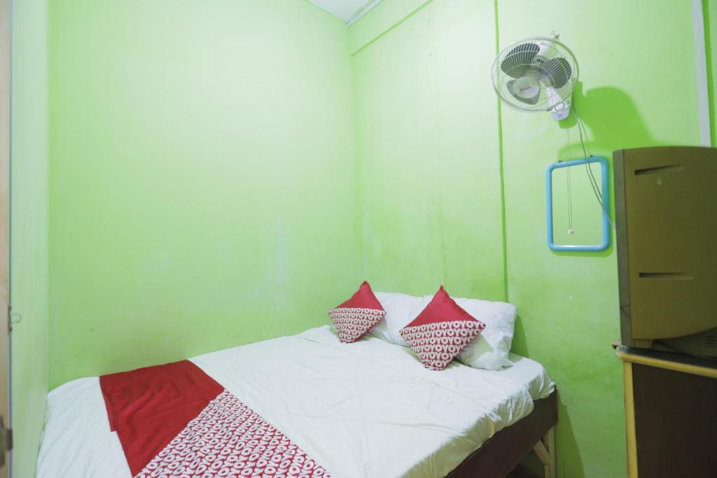 Батам: SPOT ON 92170 Penginapan Pak DheNearMall Nagoya Hill