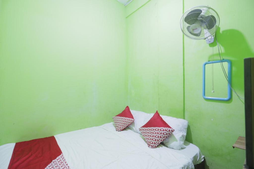 Батам: SPOT ON 92170 Penginapan Pak DheNearMall Nagoya Hill