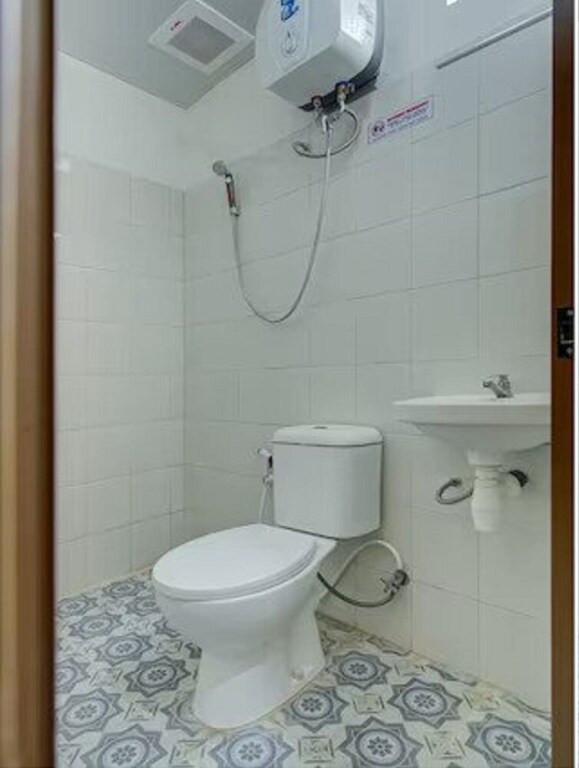 Сурабая: Super OYO Capital O 3198 Sukomanunggal Inn