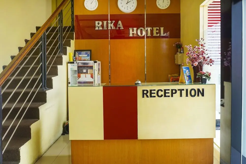 Макассар: OYO Flagship 91245 Rika Hotel Makassar