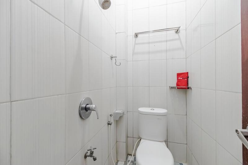 Макассар: OYO Flagship 91245 Rika Hotel Makassar