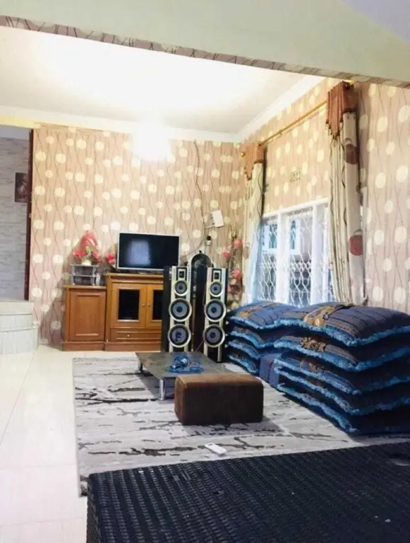Чипанас: EXPRESS O 91923 Homestay Zona