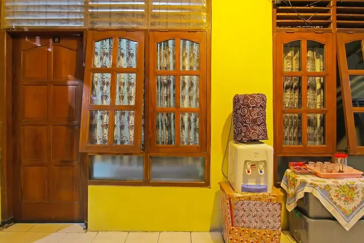 Джокьякарта: SPOT ON 91911 Rejeki Homestay Syariah Malioboro