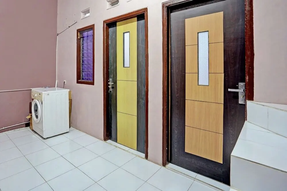 Джомбанг: SPOT ON 92370 Sobat Ijen HomestayNearSungai Prengsengan