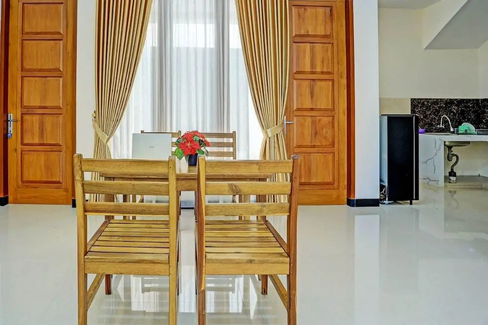 Бату: OYO Life 92321 Abiyan Villa Homestay Syariah
