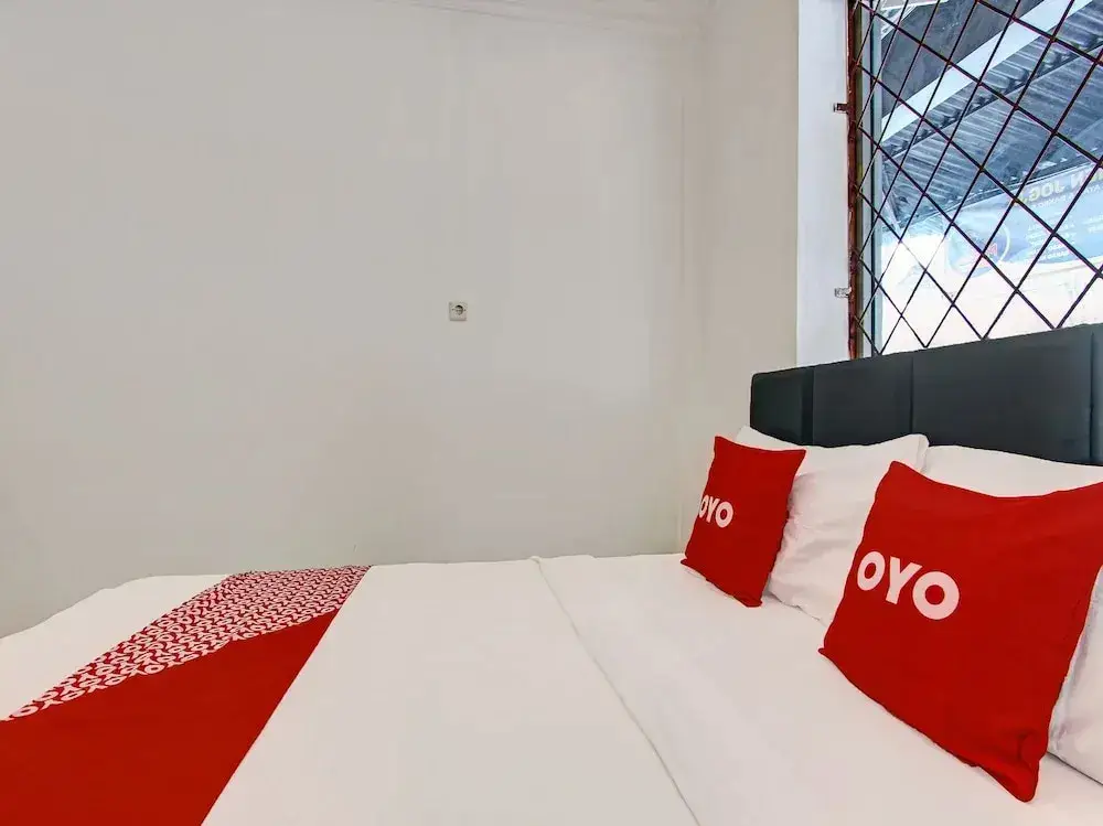 Батуретно: OYO 92166 Nirwana Inn Syariah