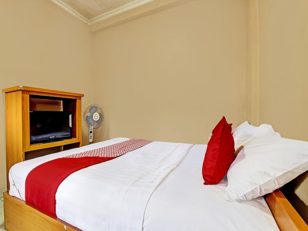 Слеман: OYO 92198 Kalegan 2 Guesthouse