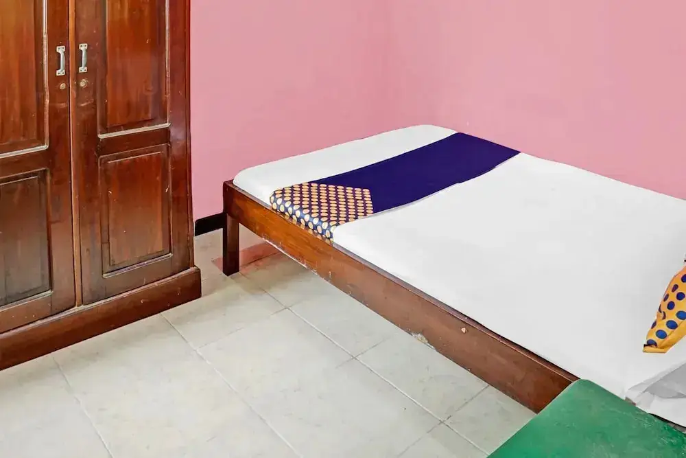Патранг: OYO 90729 Sekar Guest House Jember