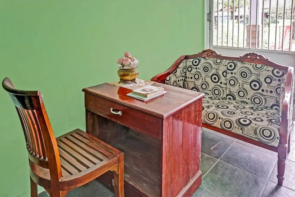 Патранг: OYO 90729 Sekar Guest House Jember