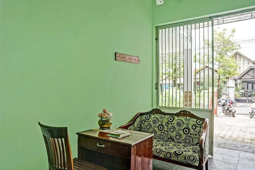 Патранг: OYO 90729 Sekar Guest House Jember